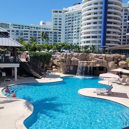 2 Bedroom 2 Bath Beachfront Condo On Miami Beach Millionaire Row Екстериор снимка