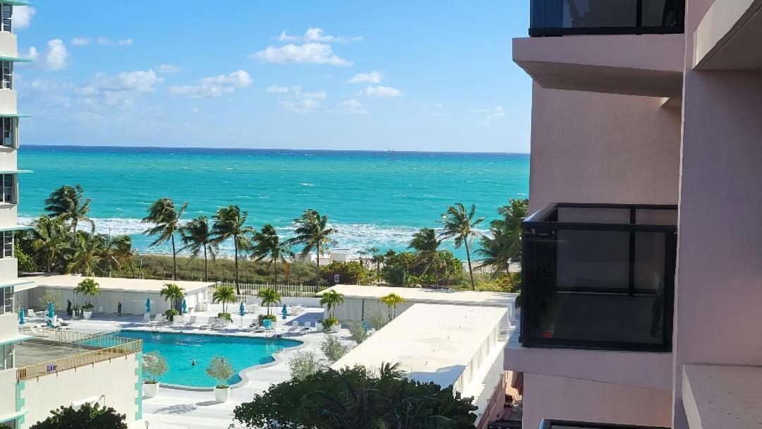 2 Bedroom 2 Bath Beachfront Condo On Miami Beach Millionaire Row Екстериор снимка